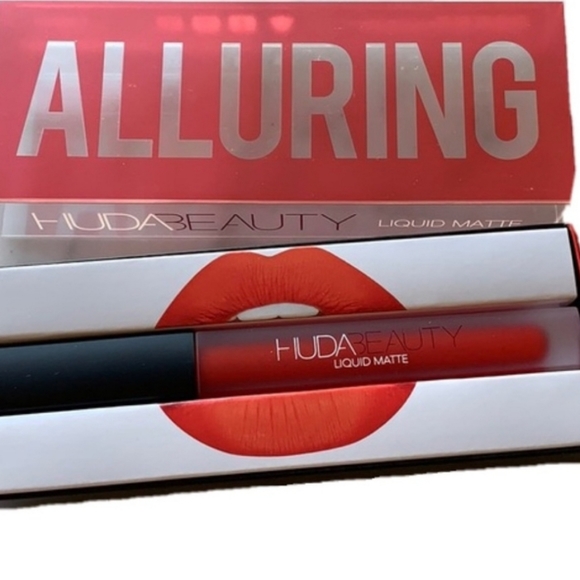 HUDA BEAUTY Liquid Matte Lipstick in Alluring - Picture 3 of 5